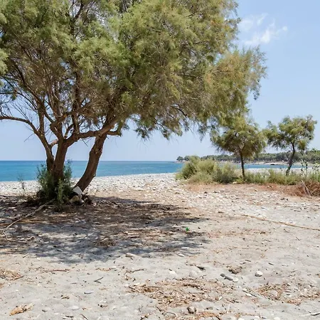 Aadonis Traditional House On The Sea Kolymbari Exterior photo