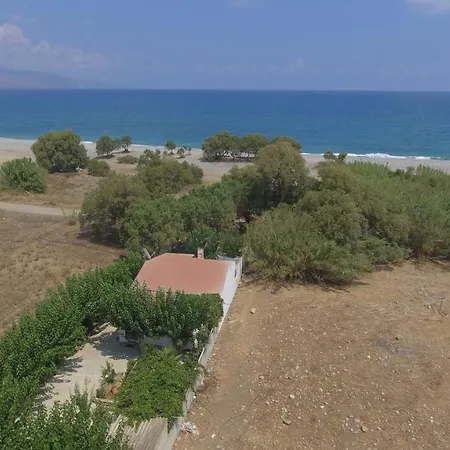 Aadonis Traditional House On The Sea Kolymbari Exterior photo
